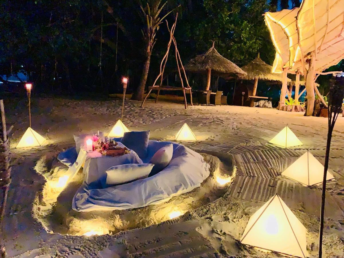 Отель Thari Fushi Luxury Maldivian Experience Thinadhoo  Экстерьер фото